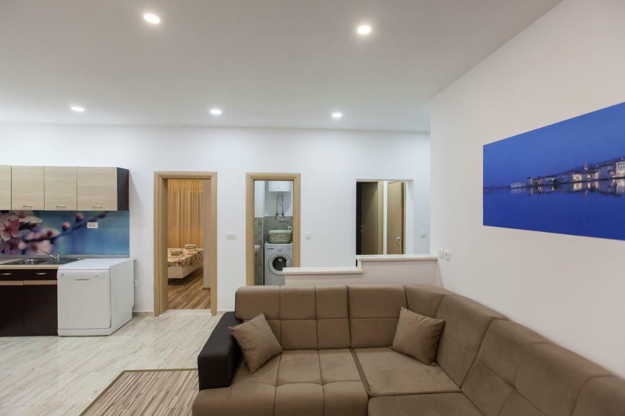 Apartment Dalmatia Kaštela Extérieur photo